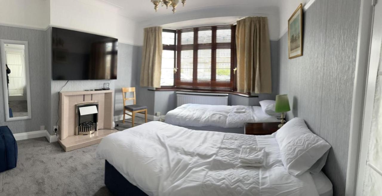 Amazing And Romantic O2 Arena 4 Bedrooms House Free Parking Londres Exterior foto