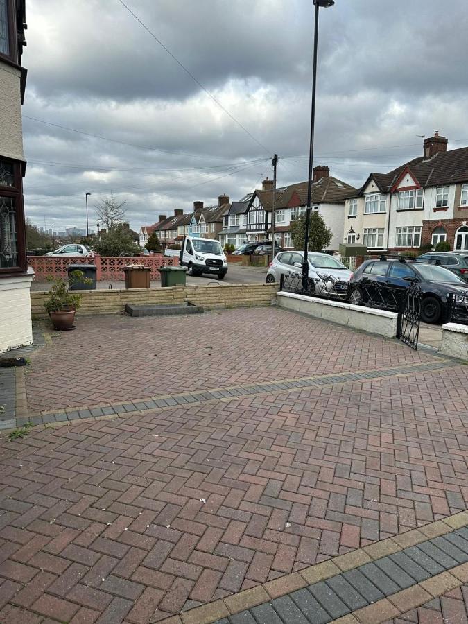 Amazing And Romantic O2 Arena 4 Bedrooms House Free Parking Londres Exterior foto