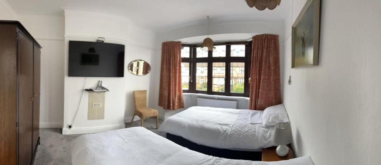 Amazing And Romantic O2 Arena 4 Bedrooms House Free Parking Londres Exterior foto